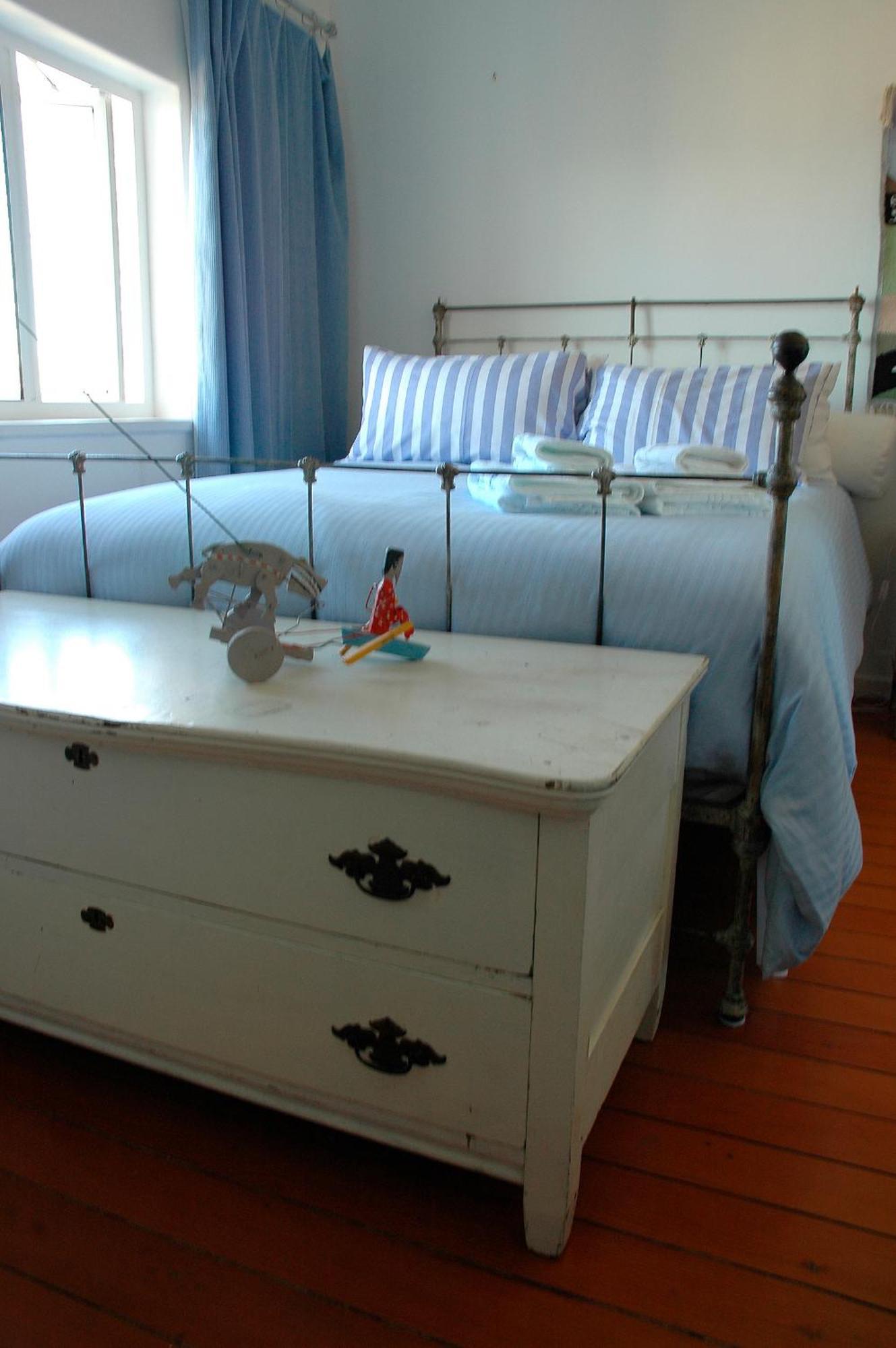 Blue On Blue Bed And Breakfast St James 외부 사진