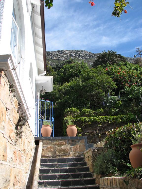 Blue On Blue Bed And Breakfast St James 외부 사진