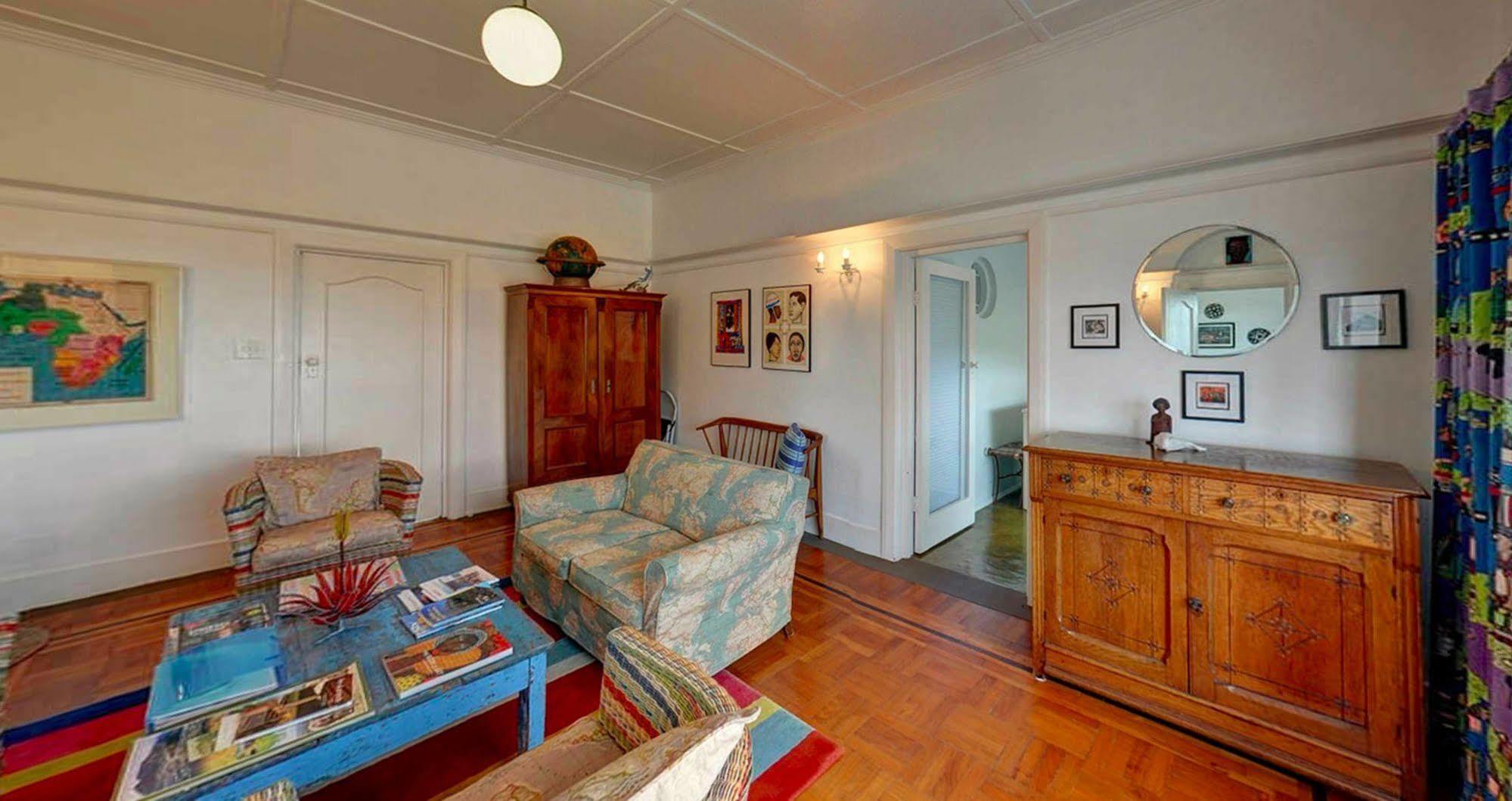 Blue On Blue Bed And Breakfast St James 외부 사진